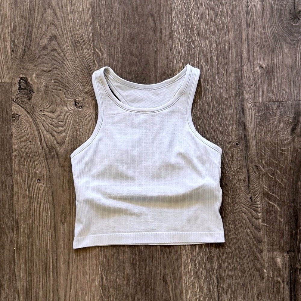 Lululemon Ebb to Street Crop Tank Top Size 6 Light Blue Ribbed Racerback Good